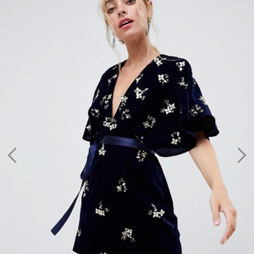 ASOS DESIGN Petite mini wrap in velvet
